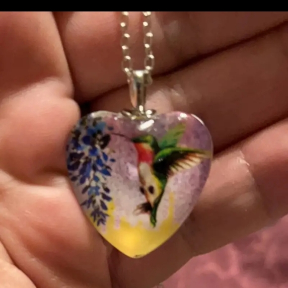 Various Hummingbird necklaces. 24 EACH. Please ask if your choice is available - Picture 9 of 16